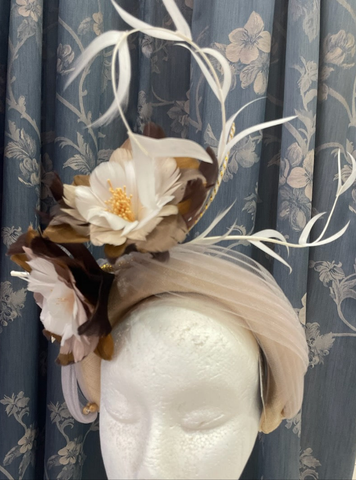 Melanie Ferrero - Beige Headband with Brown Feather Flowers