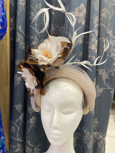 Melanie Ferrero - Beige Headband with Brown Feather Flowers